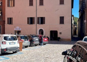 Stabile - Palazzo Via Del Duomo, Urbania - foto 1