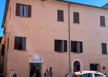 Stabile - Palazzo Via Del Duomo, Urbania - foto 2