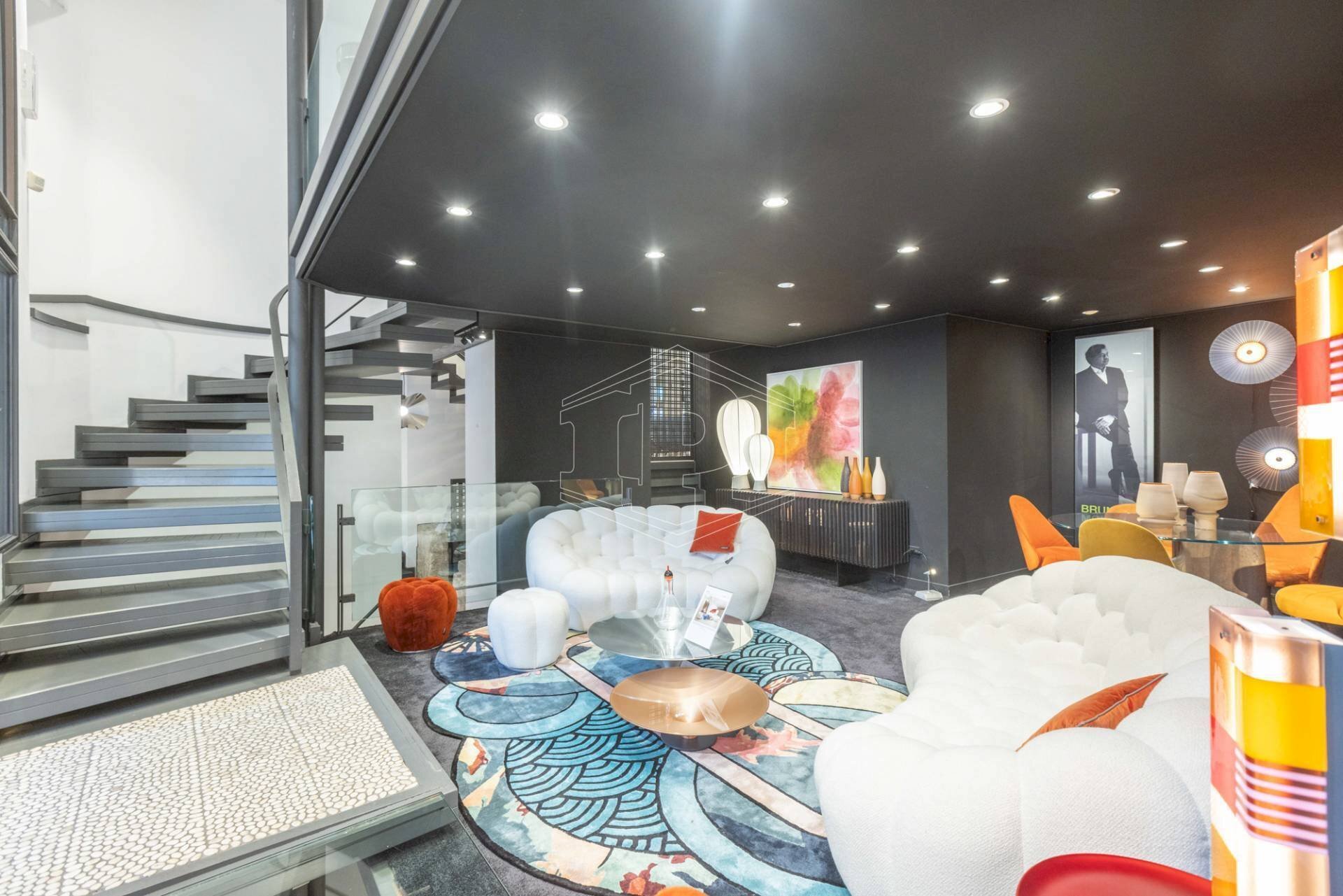 Locale Commerciale Strada Maggiore, Bologna (zona Centro Storico) - foto 2