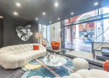 Locale Commerciale Strada Maggiore, Bologna (zona Centro Storico) - foto 7