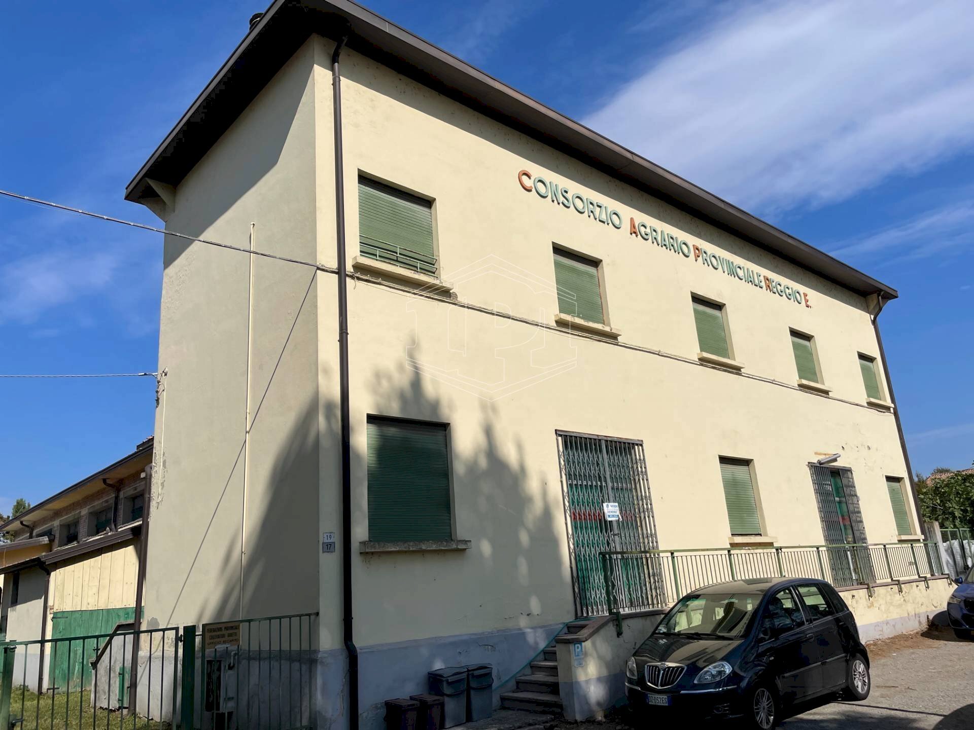 Locale Commerciale Via Amos Tragni 17, Gattatico - foto 1