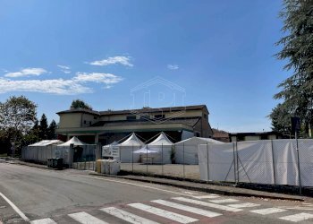 Locale Commerciale Via Amos Tragni 17, Gattatico - foto 3