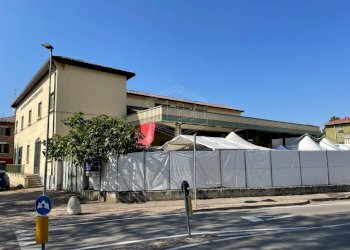 Locale Commerciale Via Amos Tragni 17, Gattatico - foto 5