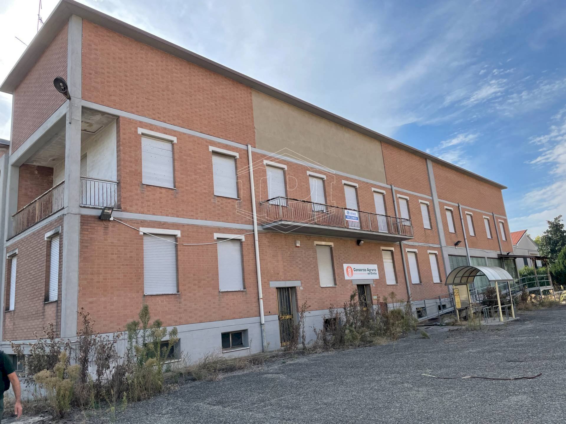 Locale Commerciale Via Trento 30, Fabbrico - foto 3