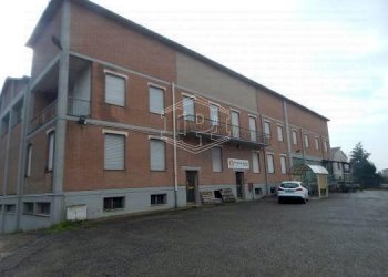 Locale Commerciale Via Trento 30, Fabbrico - foto 14