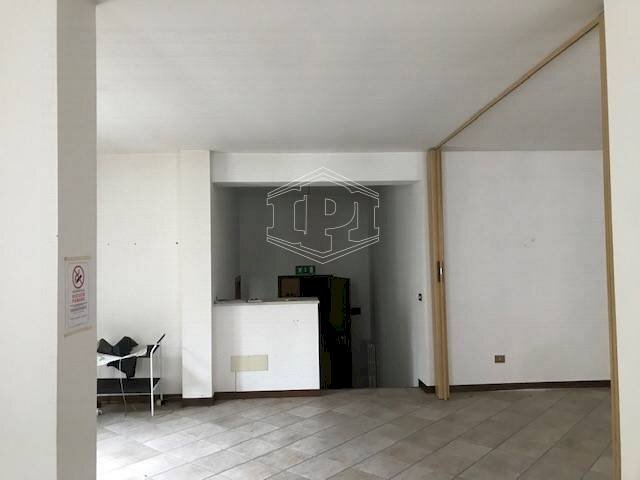 Ufficio Corso Porta Reno, Ferrara (zona Centro Storico) - foto 3