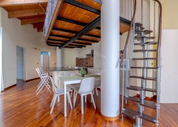 Quadrilocale Via Luigi Cibrario, Genova (zona Sestri Ponente) - foto 1