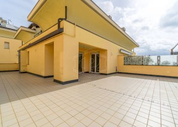 Appartamento Via Luigi Cibrario 47, Genova (zona Sestri Ponente) - foto 2