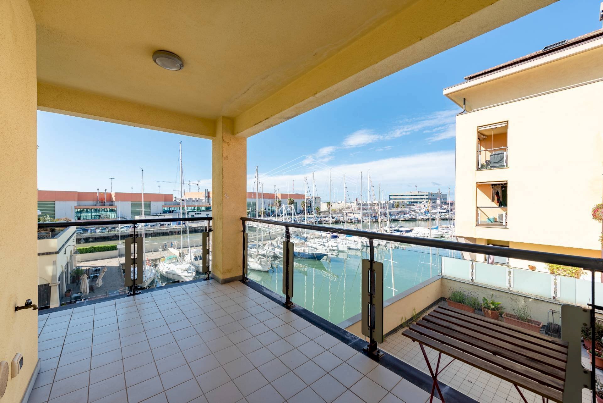 Trilocale Via Luigi Cibrario, Genova (zona Sestri Ponente) - foto 1