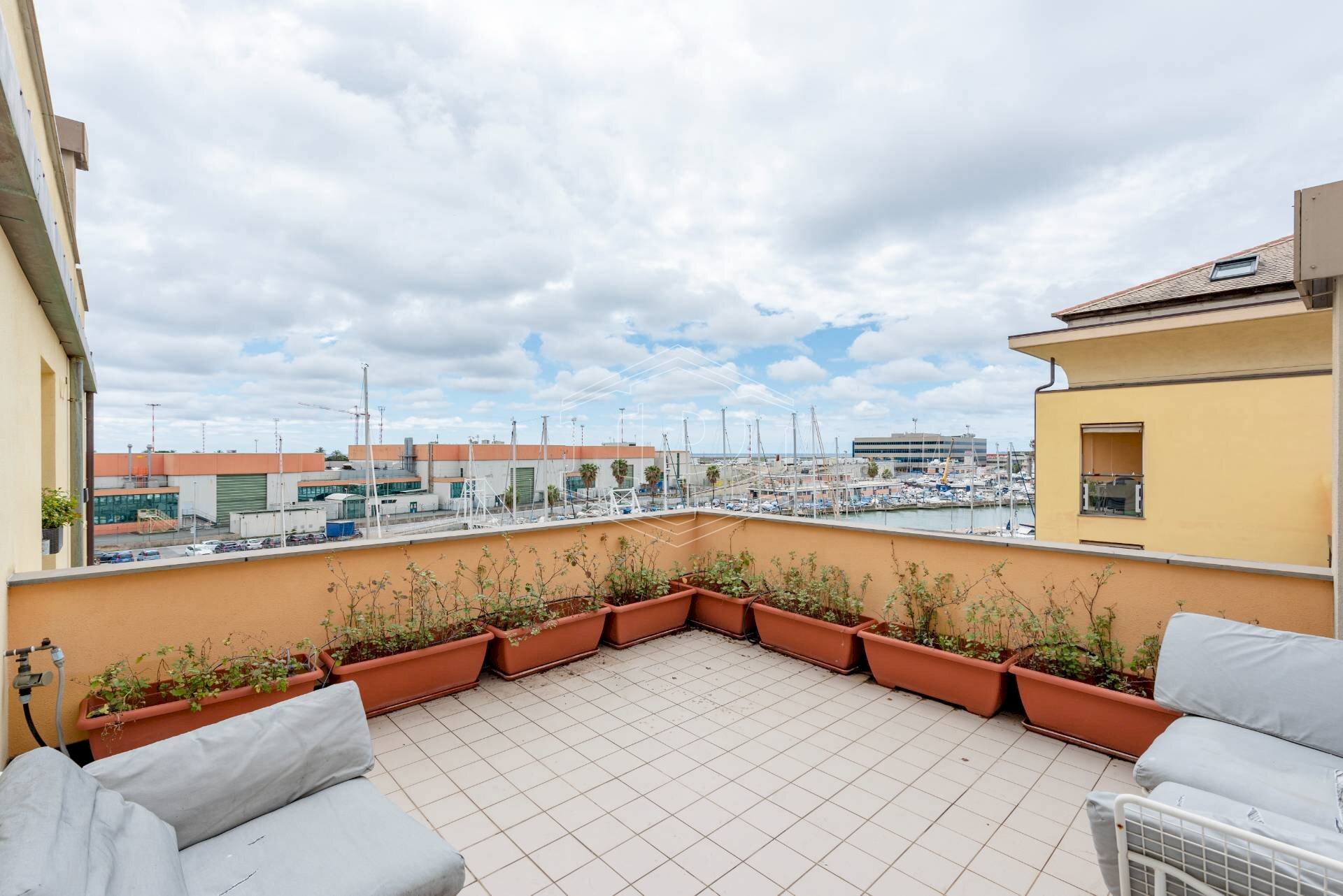 Apartment Via Luigi Cibrario, Genova (neighborhood Sestri Ponente) - photo 2