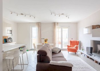 Appartamento Via Luigi Cibrario, Genova (zona Sestri Ponente) - foto 1