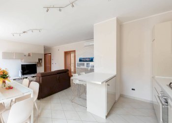 Appartamento Via Luigi Cibrario, Genova (zona Sestri Ponente) - foto 9