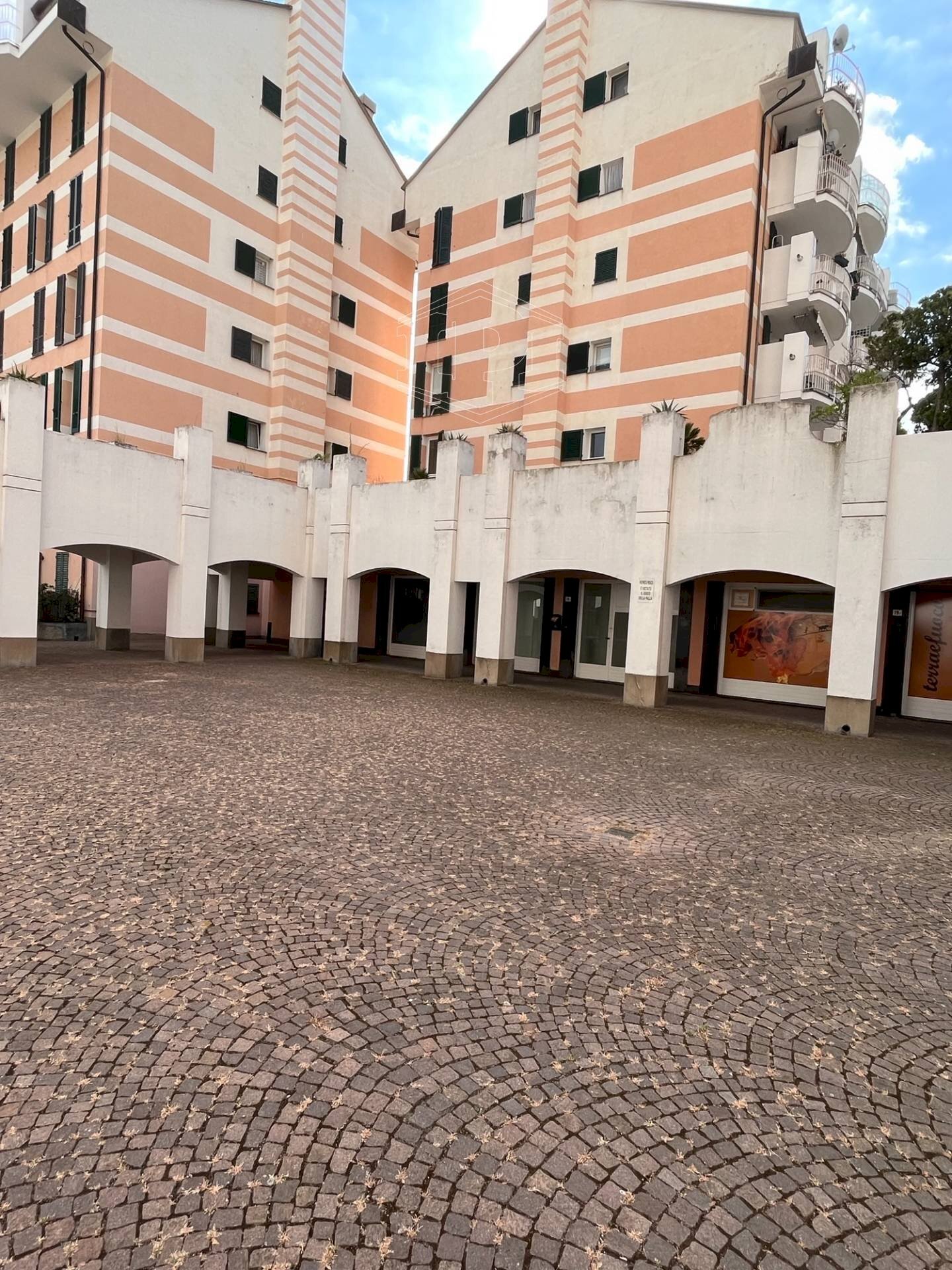 Negozio Piazza Camillo Golgi, Arenzano - foto 2