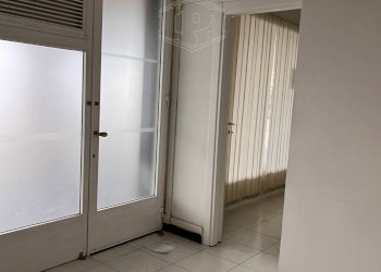 Negozio Piazza Camillo Golgi, Arenzano - foto 9