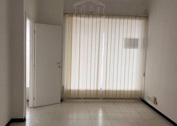 Negozio Piazza Camillo Golgi, Arenzano - foto 10