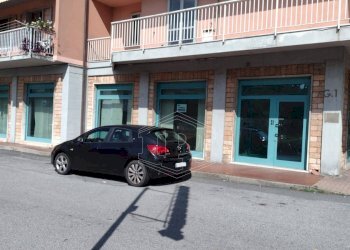 Negozio Via Carlo Navone, Busalla - foto 1