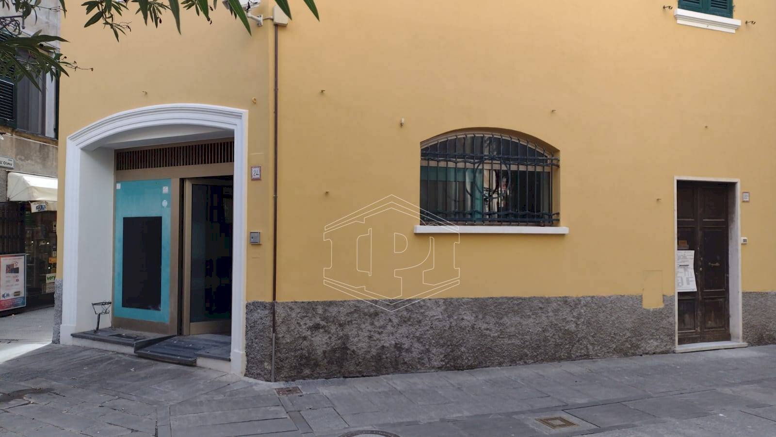 Locale Commerciale Vico del Pozzo, Rapallo - foto 2