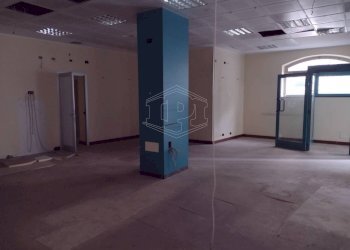 Locale Commerciale Vico del Pozzo, Rapallo - foto 5