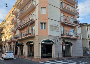 Locale Commerciale Via Vittorio Emanuele II, Bordighera - foto 3