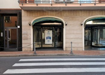 Locale Commerciale Via Vittorio Emanuele II, Bordighera - foto 12