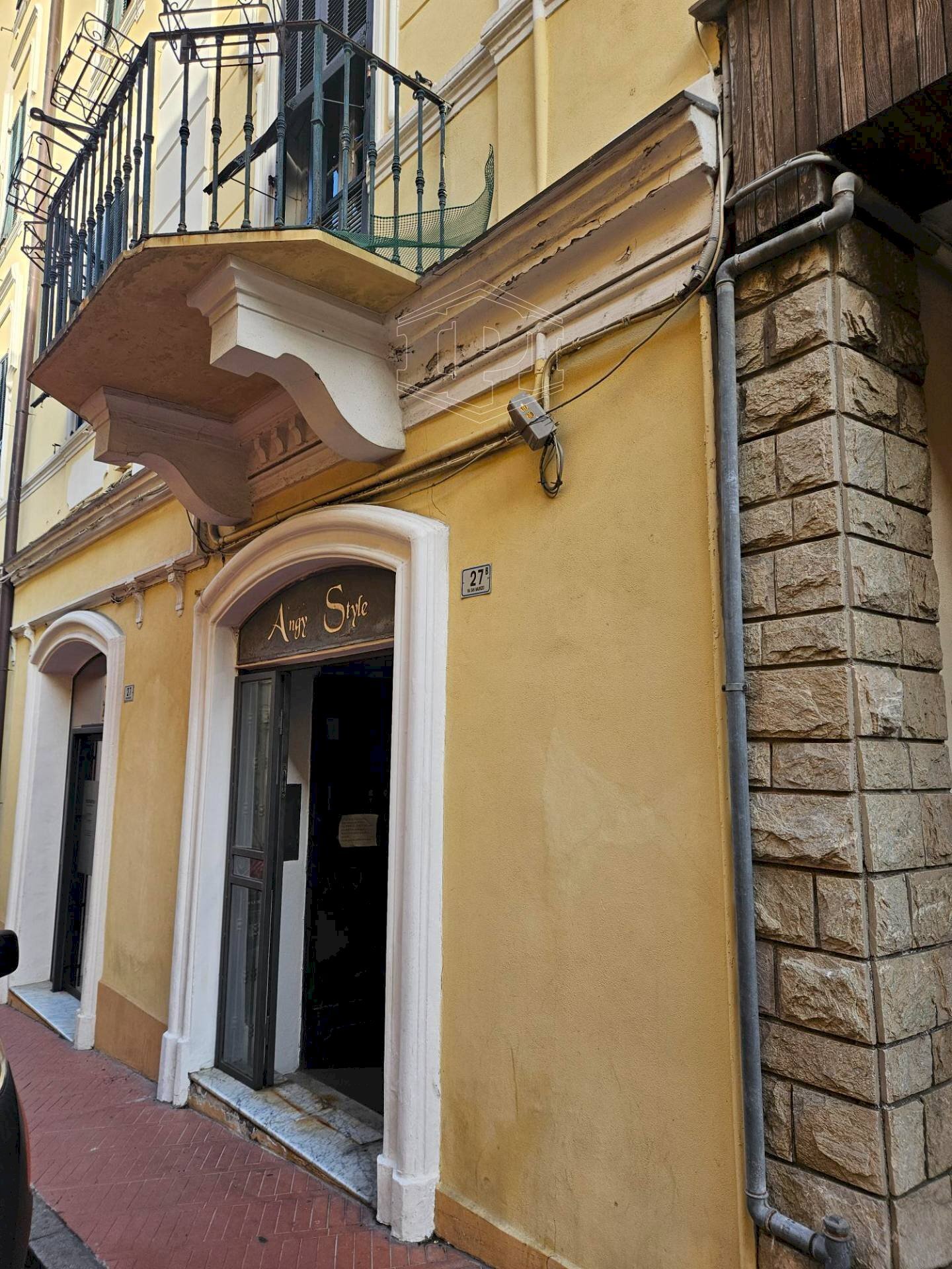 Locale Commerciale Via San Maurizio, Imperia - foto 2