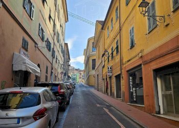 Locale Commerciale Via San Maurizio, Imperia - foto 1