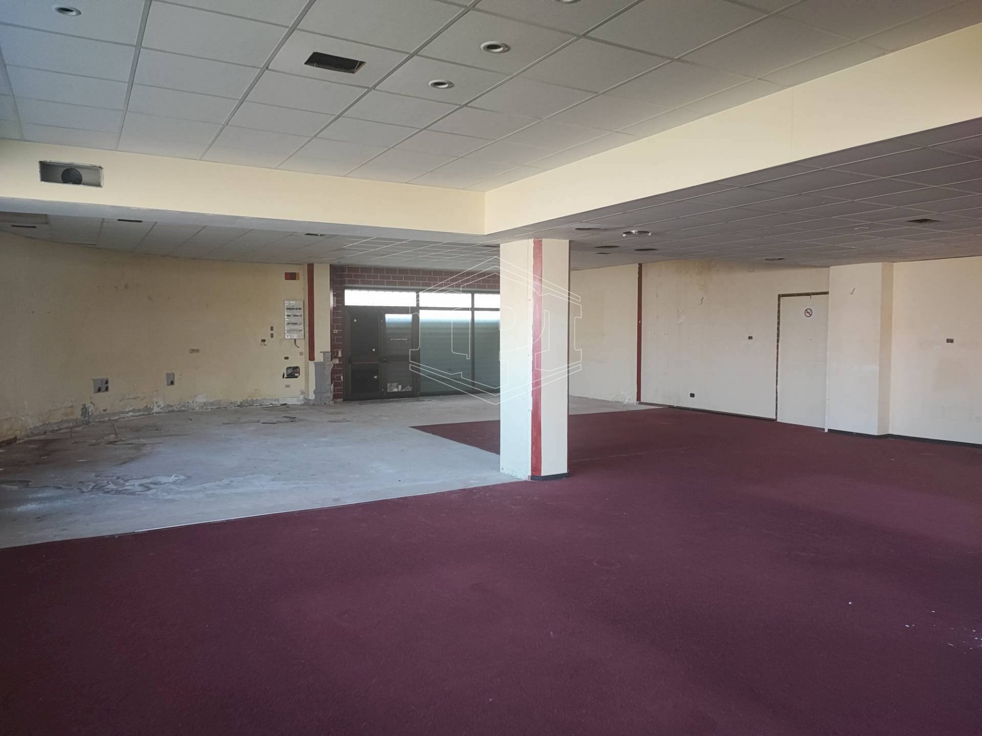 Locale Commerciale Piazza la Scafa, Lavagna - foto 3