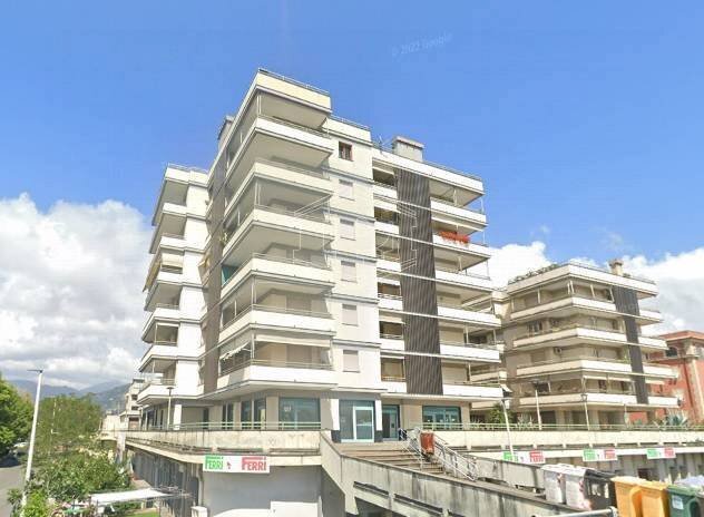 Locale Commerciale Piazza la Scafa 9, Lavagna - foto 2