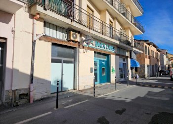 Locale Commerciale corso villaregia, Riva Ligure - foto 3