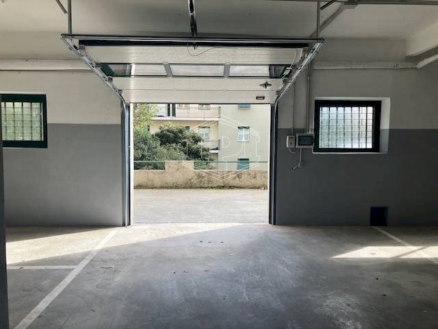 Parking space Via Livorno, Genova - photo 2