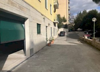 Posto Auto Via Livorno, Genova - foto 6