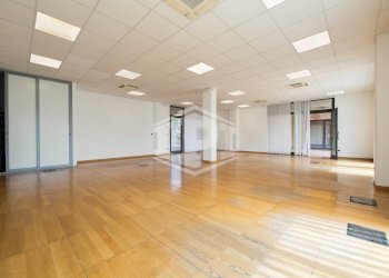 Office Via Luigi Cibrario, Genova (neighborhood Sestri Ponente) - photo 5