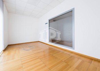 Office Via Luigi Cibrario, Genova (neighborhood Sestri Ponente) - photo 7