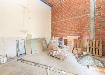 Locale Commerciale Via Luigi Cibrario, Genova (zona Sestri Ponente) - foto 9