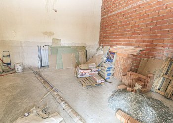 Locale Commerciale Via Luigi Cibrario, Genova (zona Sestri Ponente) - foto 11