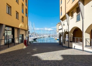 Ufficio Via Luigi Cibrario, Genova (zona Sestri Ponente) - foto 3