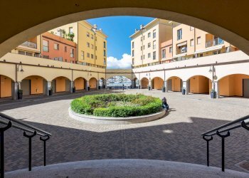 Ufficio Via Luigi Cibrario, Genova (zona Sestri Ponente) - foto 18