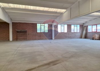 Capannone Terno d'Isola - foto 11