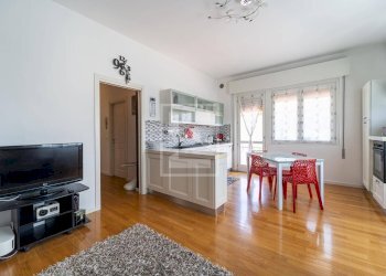 Trilocale Via Sorelle Agazzi, Salò - foto 1