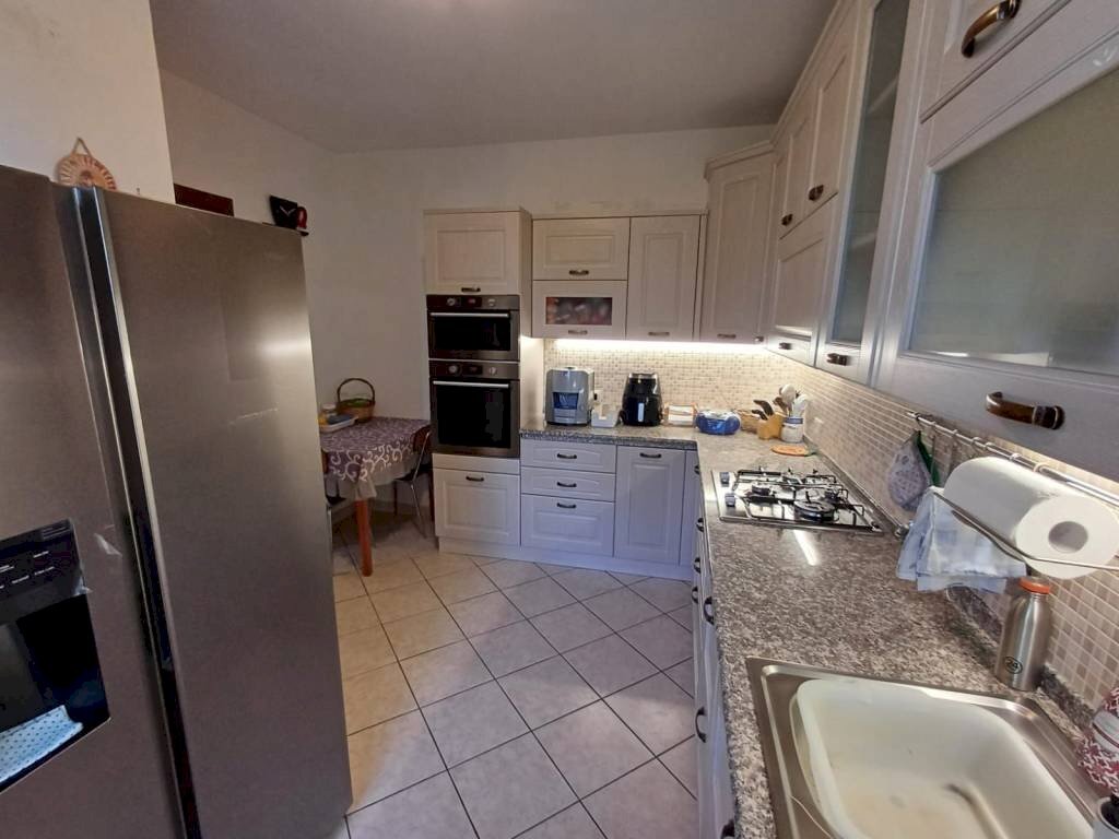 Cucina - Trilocale via Roma, Rolo - foto 3