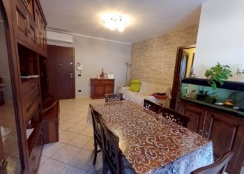 Salone - Trilocale via Roma, Rolo - foto 6