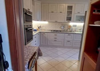 Cucina - Trilocale via Roma, Rolo - foto 13