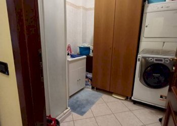 Stanza arredata - Trilocale via Roma, Rolo - foto 15