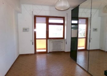 Camera da letto - Four-room apartment via del Biancospino, Anzio - photo 12