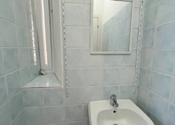 BAGNO - Negozio via Antonio Burlando, 116r, Genova (zona Marassi) - foto 7