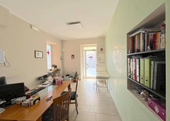 STUDIO MEDICO - Negozio via Antonio Burlando, 116r, Genova (zona Marassi) - foto 10