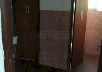 IMG_1671.JPG - Locale Commerciale Via Guglielmo Marconi 2C, Santa Maria a Monte - foto 6