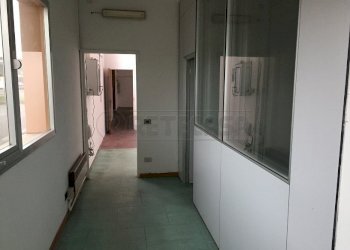 IMG_1663.JPG - Locale Commerciale Via Guglielmo Marconi 2C, Santa Maria a Monte - foto 8