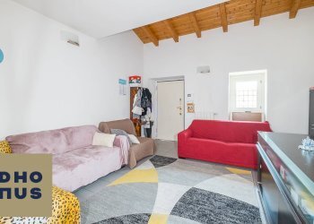 Two-room apartment Via IV Novembre, Seriate - photo 3