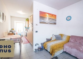 Two-room apartment Via IV Novembre, Seriate - photo 4